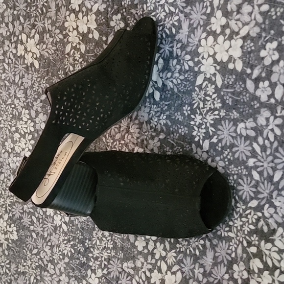 Life Stride Soft System Sandal Heels - Picture 2 of 7